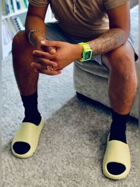 Yeezy Men's Slide Sandals Resin Relaxed Fit Comfy US 10